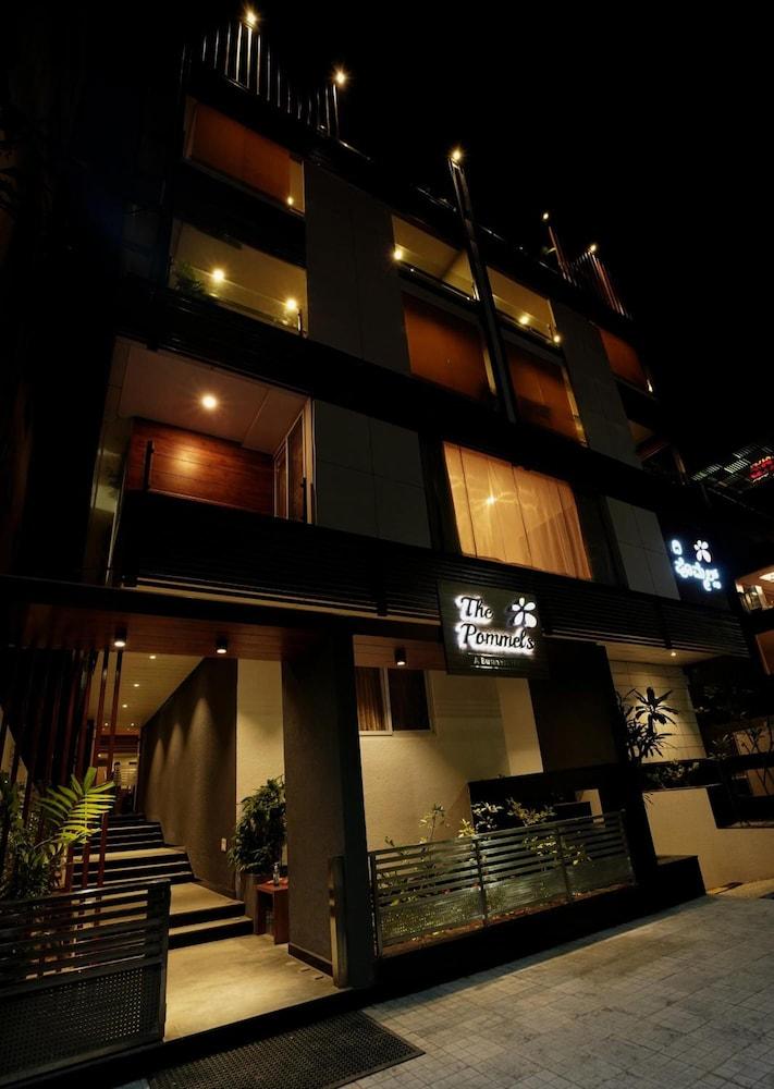The Pommels Business Hotel Bangalore Exterior foto
